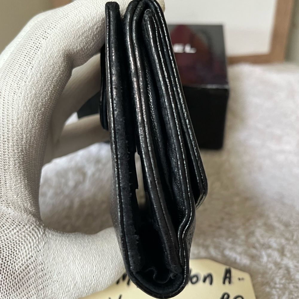 Chanel caviar short wallet